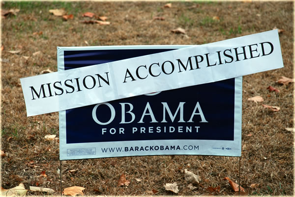 one hundred thousand people liston to barack obama in saint louis